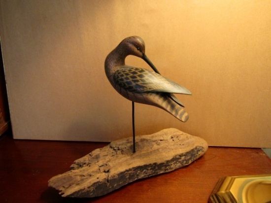 CURLEW CARVING WITH A CARVED IN TAIL