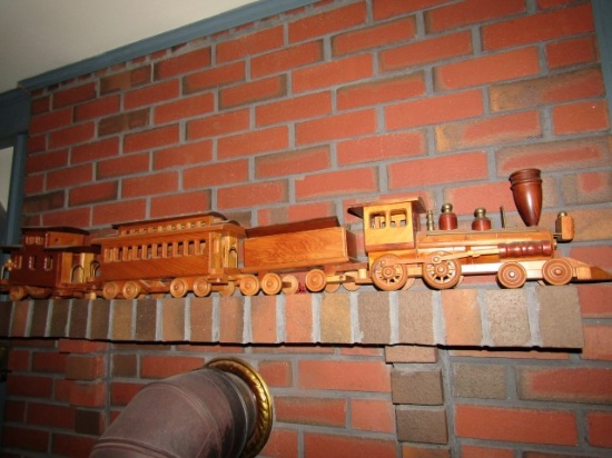 WOODEN TRAIN