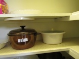 CONTENTS OF KITCHEN PANTRY INCLUDING KITCHEN APPLIANCES SERVING BOWLS AND M