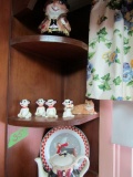 CONTENTS OF CORNER CURIO INCLUDING SMALL COLLECTIBLES DISNEY FIGURES TEAPOT