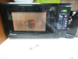 MAGIC CHEF MICROWAVE AND CAN OPENER