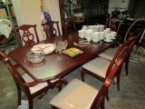 MAHOGANY DINING ROOM TABLE WITH SINGLE LEAF AND EIGHT MATCHING CHAIRS