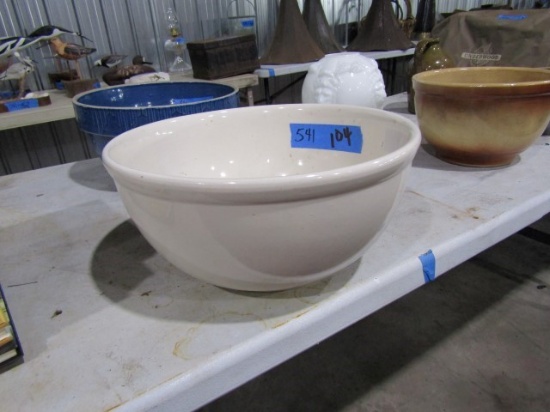 EARLY #12 MIXING BOWL 13 1/2 INCH ACROSS