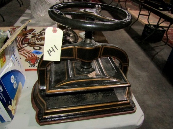 ANTIQUE PRINTERS PRESS APPROX 16 INCH X 12 X 13