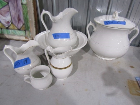6 PC DRESSER SET INCLUDING WATER BOWL AND PITCHER COMMODE AND MORE