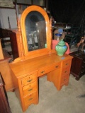 MAPLE DRESSING TABLE WITH MIRROR AND HOLLY INLAY DIAMONDS ON DRAWERS AND BR