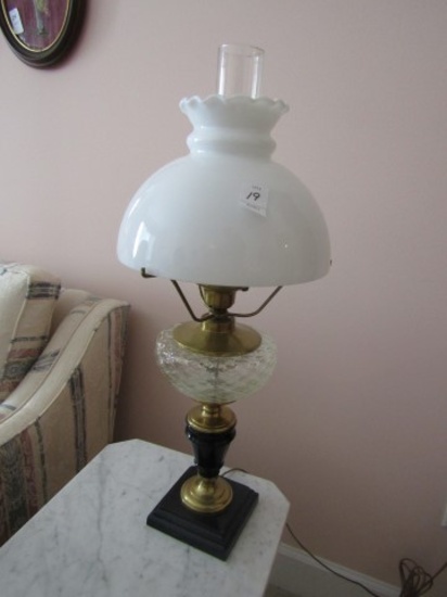 VICTORIAN ELECTRIFIED KEROSENE LAMP WITH SHADE