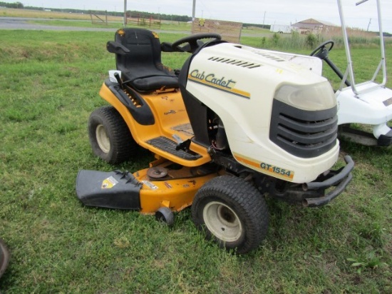 #1002 CUB CADET GT1554 532 HRS 46 INCH DECK  5 VARIABLE DECK POSITIONS KOHL
