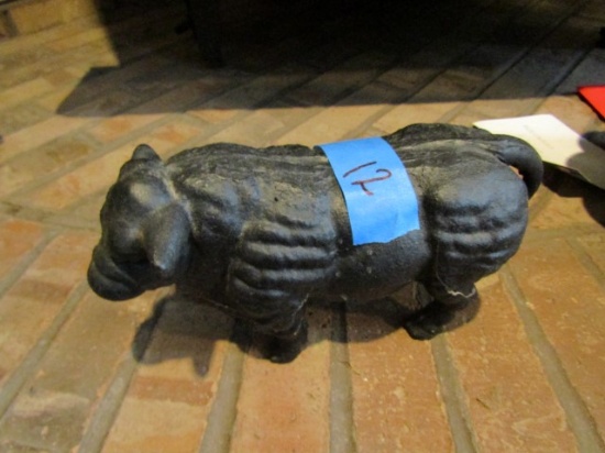 CAST IRON BULL DOOR STOP