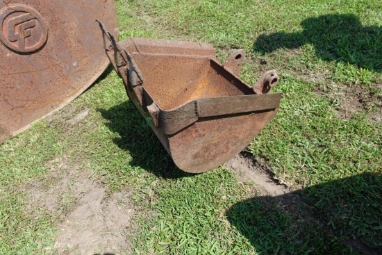 #506 EXCAVATOR BUCKET 2'  WIDE 4 FORKS 18 X 19 X 15