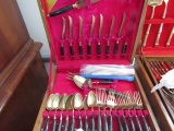 MADE BY JAMES 29 MATCHING PCS BRASS AND WOOD FLATWARE IN BOX
