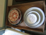 BOX OF DECORATIVE BOWLS AND DISHES ORIENTAL STYLE