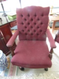 UPHOLSTERED ARM OFFICE CHAIR