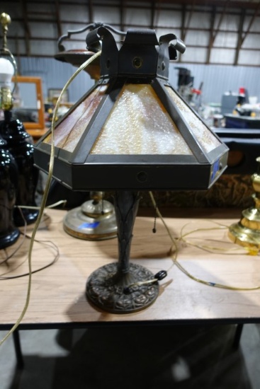 ANTIQUE SLAG GLASS SHADE TABLE LAMP ORNATE BASE
