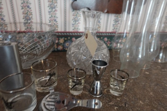 LOT OF CLEAR GLASS INCLUDING HURRICANE SHADES LAMP CHIMNEYS GLASSES TEEPEE