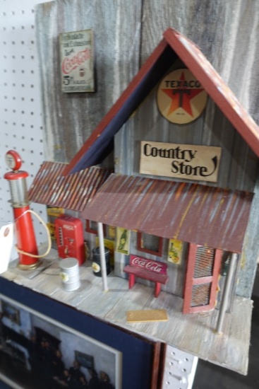 COUNTRY STORE MODEL WALL HANGING APPROX 18 X 15