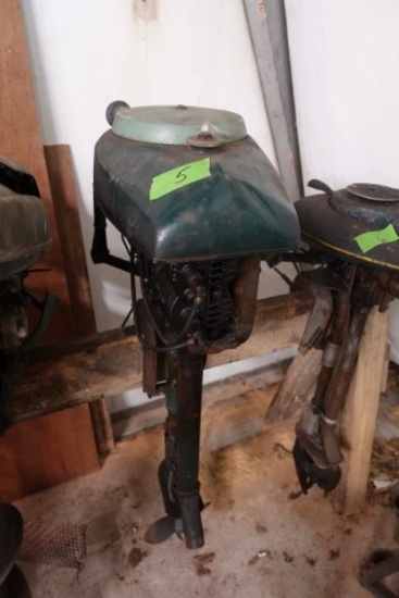 AIR COOLED ANTIQUE OUTBOARD MOTOR