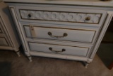 SIX PC FRENCH PROVINCIAL STYLE BEDROOM SET 2 BUREAUS STEP BACK HUTCH 2 SING