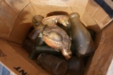LOT OF 4 AGATE BASINS AND BOX OF OLD BOTTLES