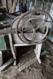 ANTIQUE CORN SHELLER