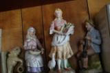 SHELF LOT INCLUDING FIGURINES BOOK ENDS HARD BACK AND PAPER BACK BOOKS VICT