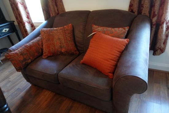 DARK BROWN LOVE SEAT WITH PILLOWS