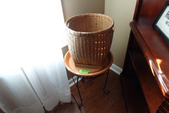 WROUGHT IRON PLANT STAND WITH BASKET