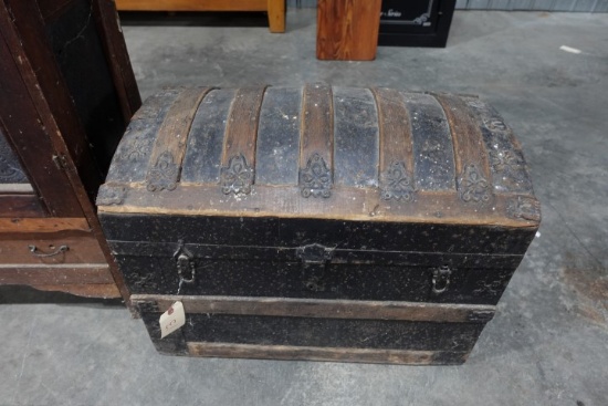 ANTIQUE DOME TOP TRUNK MISSING HANDLES