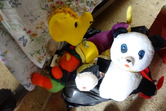 BAG OF EARLY STUFFED TOYS
