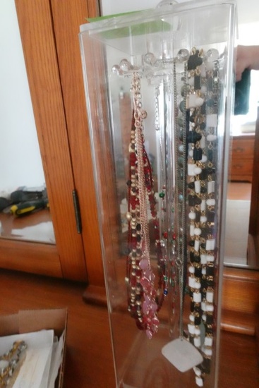 PLASTIC NECKLACE HANGER WITH NECKLACES