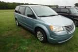 #402 2008 CHRYSLER TOWN AND COUNTRY VAN 134727 MILES POWER DOORS WINDOWS CL