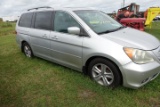 #4102 2010 HONDAY ODYSSEY 200675 MILES POWER DOORS AND WINDOWS VINYL INTERI