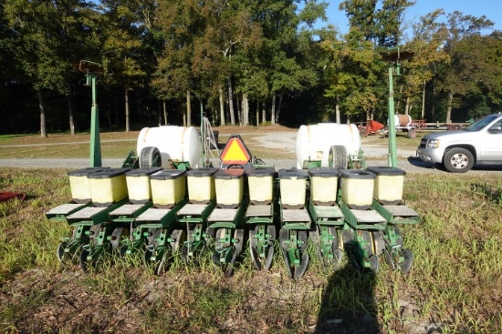 JOHN DEERE 7240 PLANTER 13' 11 ROW 2 150 GAL POLY TANKS