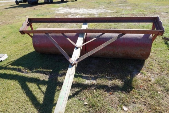 MOUNTVILLE MFG CO 8 X 24 ROLLER HITCH MOUNTED ON 4X4 SALT TREATED POST