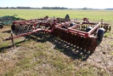 CASE INT 3950 DISK HARROW APPROX 22' WITH 21