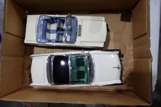 PAIR OF DIE CAST MODEL CARS 1955 FAIRLANE CROWN VIC AND 1965 CONVERT MUSTAN