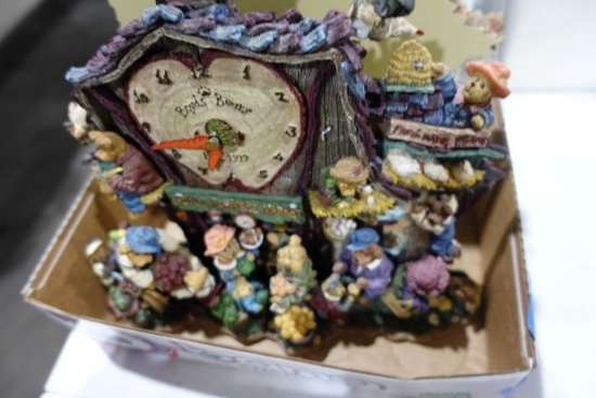 2 THE BOYDS BEARS COLLECTIBLE CLOCKS DANBERRY MINT
