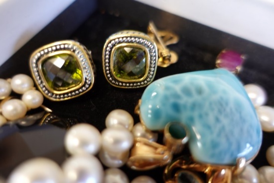 BOX COSTUME JEWELRY