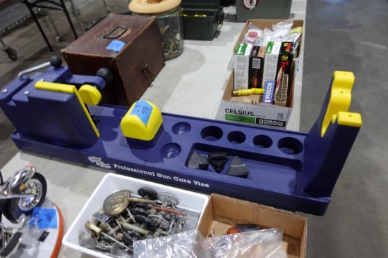 TETRA GUN VISE LIKE NEW