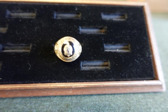JANE ADDAMS GEN VOC SCHOOL BALTIMORE 10 KT CLASSING RING 5.4 DWT