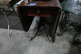DROP LEAF MAHOGANY TABLE