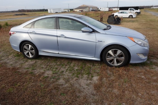#801 2011 HYUNDA SONATA HYBRID 176226 MILES POWER DOORS AND WINDOWS SUNROOF