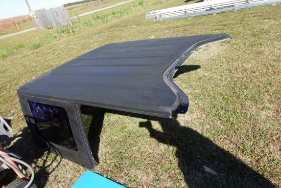 #8502 JEEP WRANGLER UNLIMITED REAR SECTION HARD TOP WITH GLASS TEXTURED BLA