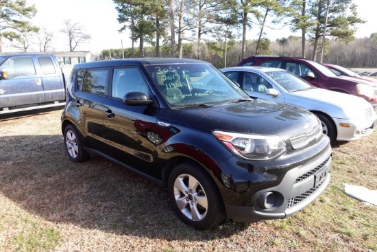 #305 2017 KIA SOUL 119068 MILES POWER DOORS AND WINDOWS AM FM RADIO CLOTH I