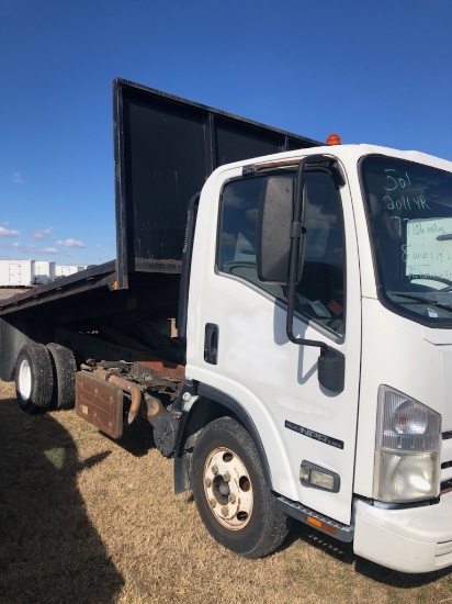 #501 2011 ISUZU TRUCK WITH CAB AND LIFT BODY 77106 MILES AM FM CD PLAYER AU