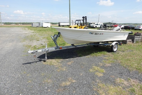 #2501 SUSQUEHANNA SKIFF 14'7" WITH 8 HP JOHNSON ON 2003 KARA SINGLE AXLE TR