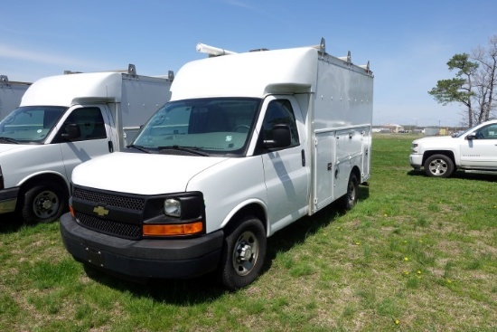 #201 2014 CHEVROLET EXPRESS 6.0L V8 173546 MILES AM FM RADIO COLD AC CLOTH