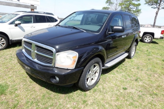 #801 2006 DODGE DURANGO 194742 MILES POWER DOORS WINDOWS AND SEATS 4X4 VINY
