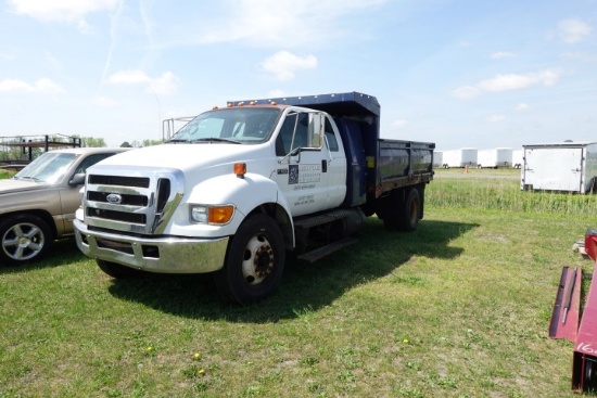 #1603 2004 FORD DUMP BODY 214878 MILES CAT ENGINE POWER WINDOWS AM FM CASSE