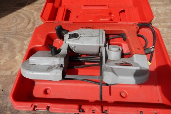 #4314 MILWAUKEE HD 6230 HAND HELD ELECT METAL BAND SAW